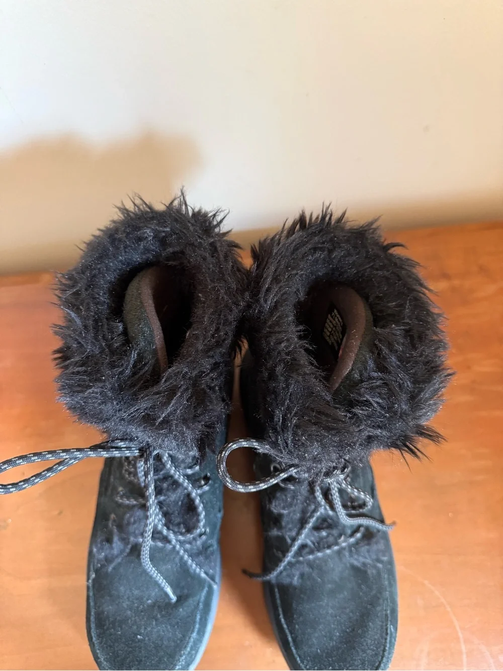 L.L. Bean Tek 2.5 Faux Fur Primoloft 100 Gram Insulated Black Suede Boots, 7.5